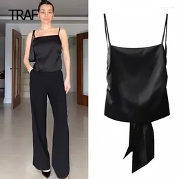 Tanks pour femmes Bow Slip Top Femme Spring Summer 2024 Satin Black Square Nou Sans manches Backless Elegant Esthetic Tops For Dames