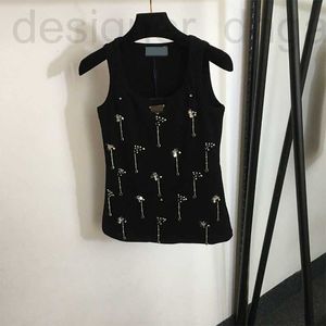 Tanks pour femmes Camis Designer 2024 Début de printemps Nouveau triangle de fer Marque lourde industrie lourde Perles d'ongles