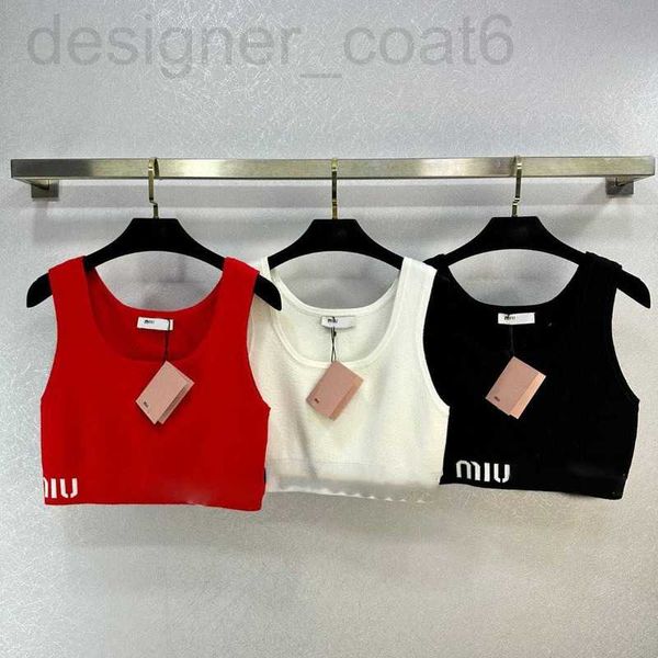 Camisetas sin mangas para mujer Diseñador de camis principios de primavera Nuevo Miu Nanyou Gaoding Dulce fresco Estilo de niña picante Versátil Adelgazante Cuello en U Slim Fit Camiseta sin mangas de punto interior corta 5ORC