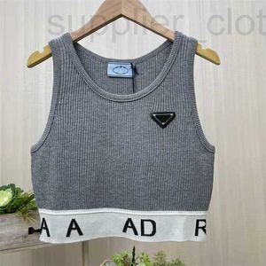 Tanks pour femmes Camis Designer Femmes Tops Tees Wide Scogle Strap Gifless Sans manches Top Topular Letter Badge T-shirt Summer Short Txwl