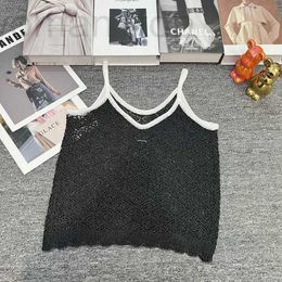 Chars pour femmes concepteur de camis Xiaoxiangfeng 23 Été Nouvelle mise en page intérieure creux