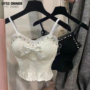 Tanques de femmes mignonnes camis noir blanc en dentelle de perle tops femmes 2024