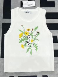 Tanks pour femmes Station européenne 2024 Lettres d'été tricotées à la broderie de fleur