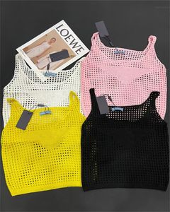 Débardeurs pour femmes évider des gilets à des t-shirts sexy pour femmes super à la mode avec des lettres brodées triangulaires 4 couleurs