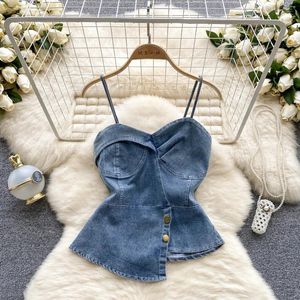 Tanks Femmes Wome Sexy Denim Blue Camis Summer Irrégularité Design Bouton Débardeurs Vintage Fold Off Épaule Dos Nu Corset Fille Tuniques