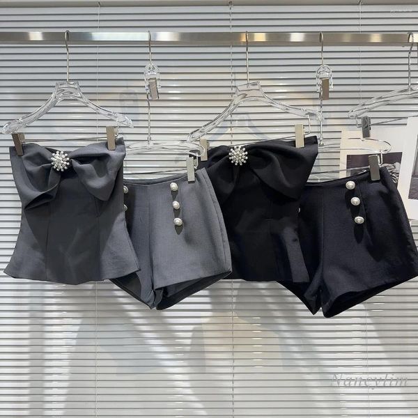 Suits-survêtements féminins 2024 Été classique Style Pearl Buckle Bow Tube Top Vest Suit Shorts Sexy Sexe Two Piece Set Tenits