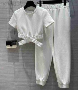 Survêtements pour femmes Designer Super Short Top T-shirt Sangle croisée avec corset Pantalon de jogging Costume de sport pour femmes Ensemble deux pièces M9H0