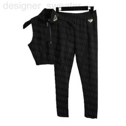 Dames Tracksuits Designer Strak passende gym vrouwen mouwloos sportvest Triangle Badge tracksuit Summer Ademende outfits EPLQ