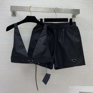 Chándales para mujer Modas Y Chándales para mujer Diseñador de damas Triángulo Sujetador Pantalones cortos Conjunto Tamaño de pecho ajustable Interior Murciélago al aire libre HHH3A