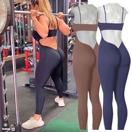 Trajes de mujer Fitness Conjunto de yoga Mono de una pieza Mono en forma de V Pantalones deportivos rizados Mono para mujer J240305