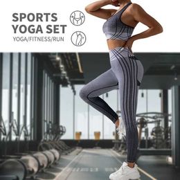 Suits-survêtements pour femmes Nouvelles femmes en yoga sans couture en jeu de yoga en 2 pièces BRA + pantalon haute taille