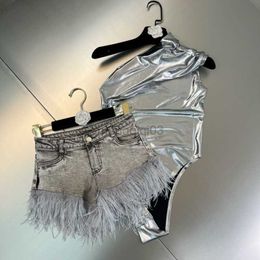 Chándales de mujer PREPOMP 2023 Nueva colección de verano Sin mangas Cuello sesgado Color metal Monos Plumas Pantalones cortos de mezclilla Conjunto de dos piezas Trajes GH978 Y23