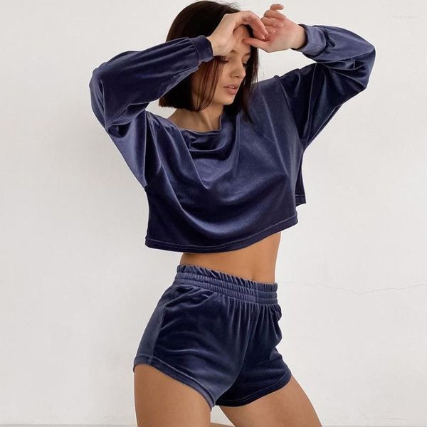 Chándales de terciopelo suave para mujer, conjunto de pantalones cortos negros de dos piezas, chándal informal de manga larga para mujer, traje ajustado, ropa de calle elegante