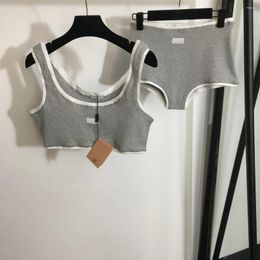 Les survêtements pour femmes Sports sous-vêtements ensembles élastiques VIET SUMME VAGNAGNES VAGNAGNÉS DÉBUSSION FEUS