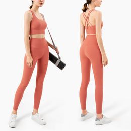 Spares de canciones para mujeres VNAZVNASI Yoga Set Leggings y Tops Fitness Sports Sports Clothing Gym Bragua de yoga Leggings sin costuras corriendo Tops Pant 230814