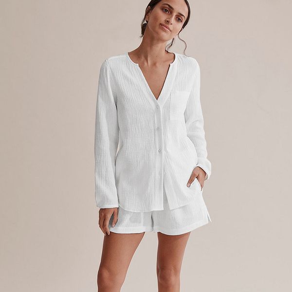 Chándales de mujer, traje de casa de lino y algodón blanco para mujer, conjunto de dos piezas de verano 2023, pantalones cortos y camisa, camisas suaves con botones para niñas, camisas para mujer