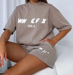 Tracksuits pour femmes White Foxs Designer Fashion d'été T-shirt polyvalent femme Foxx set Tracksuit Lettres anglaises Tshirt Shirts Sportswear 490