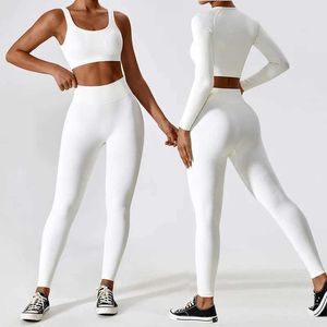 Survêtements pour femmes Ensemble de yoga sans couture blanc Ensemble de fitness Ensemble d'athlétisme pour femmes Ensemble de gymnastique Vêtements de sport Vêtements de sport côtelés Vêtements de sport pour femmes J240305