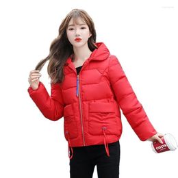 Damesgeul Lagen 2022 Winter toevoegen dikke Keep warme vrouwelijke katoenen jas Koreaanse versie mode losse capuchon Wild Short Student Lady Jacket