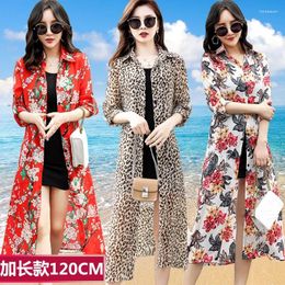 Damesgeulcoats 2023 High-end zomer vest dunne zonnebrandcrème kleding toevoeging lange sjaal met strandjas vrouw print shirt vrouwelijk veter