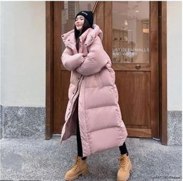 Abrigos de trinchera para mujer 2023 Cálido invierno rosa con capucha larga parka chaqueta gruesa a prueba de viento parca abrigo casual ropa de nieve algodón acolchado mujeres