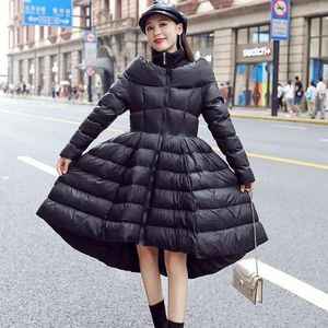 Damesgeul Lagen 2023 Winter Dikke mid-length Down Cotton Jacket Women Black White A-Line Warm Ladies Elegante chique gewatteerde ritssluiting