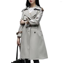 Trench-Coats de femmes 2023 femmes automne hivernal coréen classique double poitrine à deux poitrine en anglais