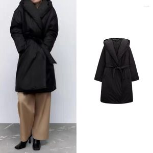 Trenchs de femmes manteaux 2023 femmes manteau de coton à capuche à la mode chaud moyen long avec ceinture style de rue décontracté