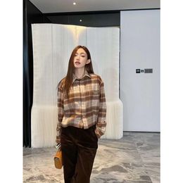 Trench Coats Women's Automne / Winter CE Broiderie Style Countryside Cascadered Cashmere Short Coat Collar pour femmes