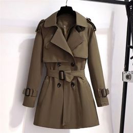 Trenchs pour femmes automne hiver femmes élégantes Double boutonnage solide manteau Vintage col rabattu lâche avec ceinture 3XL 220919