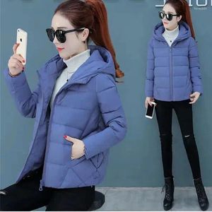 Trenchs de femmes manteaux automne hiver veste ample à capuche manteau court femmes parka pardessus noir rouge vêtements rembourrés de coton femme streetwear