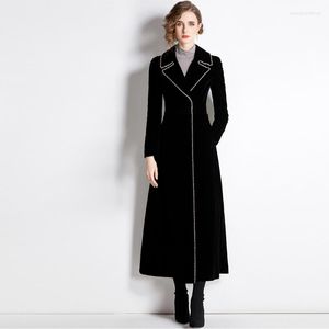 Damesgeul Lagen Black Velvet Dames herfst winter 2022 Slim taille windjager elegante hoogwaardige lange jaskleding