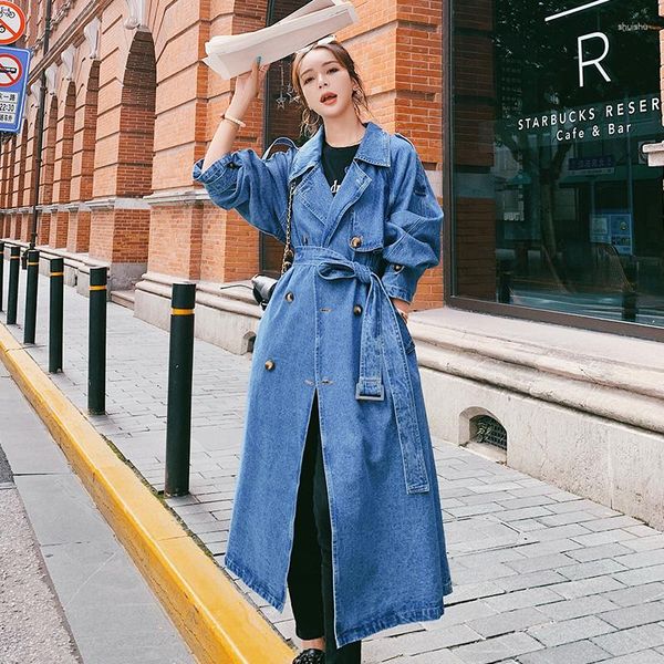 Gabardina para mujer, abrigo vaquero largo de estilo europeo de marca para mujer, doble botonadura con cinturón, ropa de abrigo para primavera y otoño, plumero azul para mujer