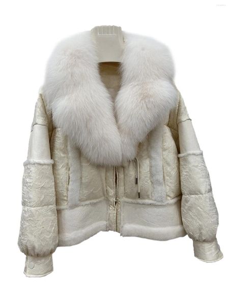 Trenchs pour femmes Veste en coton Courte Tissu personnalisé Coupe ample à une rangée de boutons en corne de bœuf Design chaud et confortable 2023 Hiver 1110