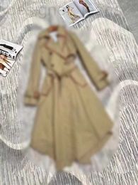 Trenchs pour femmes Designer 23 Début du printemps LOE Coupe-vent garni de cuir contrasté RJYC