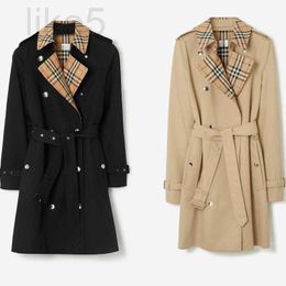 Dames trenchcoats Designer Shop Boutique Lange windjack voor lente en herfst 23 Nieuwe stijl Britse dubbele rij knopen Vetersluiting taille DA4H