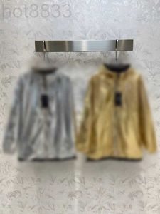 Trench Coats Designer Spring / Summer Nouveau produit Impression r￩fl￩chissante cool veste double face ￠ capuche Zipper Yykt