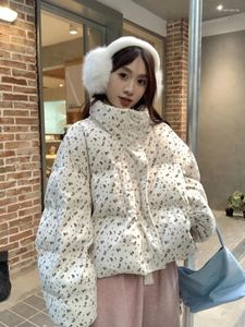 Trenchs de femmes manteaux de coton imprimé Floarl veste pour l'hiver 2024 étudiant style forestier manteau court épais et ample