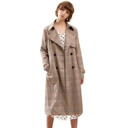 Trench Coats Femininos No outono e inverno do blusão xadrez para mulheres na Europa e nos Estados Unidos é um casaco longo xadrez com 231030