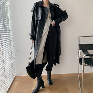 Femmes Trench Coats Corée Runway Designer Automne Automne en cuir Maxi Long Manteau Avec Ceinture Chic Femme Coupe-Vent Classique 220922
