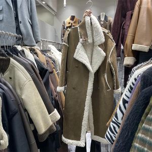 Trenchs de femmes manteaux de laine d'agneau deerskin velours long manteau de fourrure hiver 2023 épaissi moto coupe-vent veste marée pour les femmes