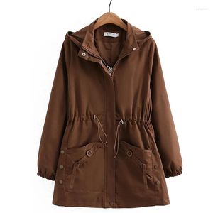 Trench Coats Femme Long Mère Spring Autumn Windbreaker manteau femme 2023 grande taille 7xl veste à capuche de style occidental