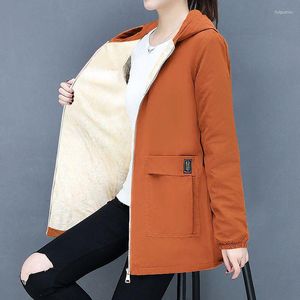 Trenchs pour femmes Manteaux mi-longs Femme Veste 2023 Mode Casual Plus Velours Épais Lâche Manteau à capuche Taille 6XL Coupe-vent