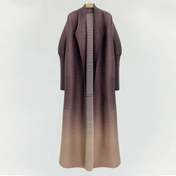 Trenchs pour femmes Manteaux plissés à col pliable à manches longues Manteau de couleur dégradé pour 2024 Abaya Fashion Designer original