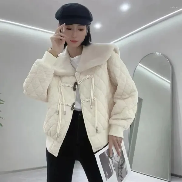 Trenchs de femmes manteaux en peluche épissage coton-rembourré veste courte vêtements d'extérieur 2024 automne hiver coréen boucle de corne en vrac manteau de coton chaud