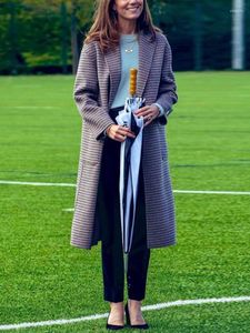 Dames Trench Coats Princess Designer Hoge kwaliteit herfst Winter Winter Damesfeest Casual Vintage Elegant Chic Plaid Long Sleeve Jacket