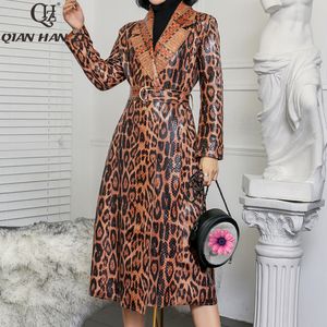 Damesgeul Lagen Qian Han Zi Designer Women's Casual Leopard Trench Coat Oversize Vintage Snake Patent Leather gewassen uitgeleide riem slanke kleding 230130