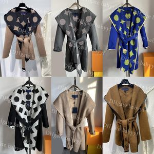 Damesjassen voor dames trenchcoat ontwerper windjack mode capuchon mantel letters Stijl met riem slanke dame outfit jas Wollen zwarte jassen oud bloemenpatroon