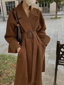 Trench Cods Coats Spring Autumn Windbreaker Belt Elegant Mabe Femme Cold de revers Long Veste Vintage Dames Sleeve décontractée