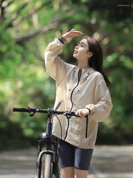 Gabardinas de mujer Ropa de protección solar Mujer 2024 Primavera y verano Ropa de protección solar al aire libre Luz transpirable UV Abrigo fresco X42